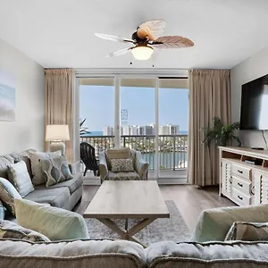 pelican-beach-terrace-805-d-condo.hotels-destin.com/